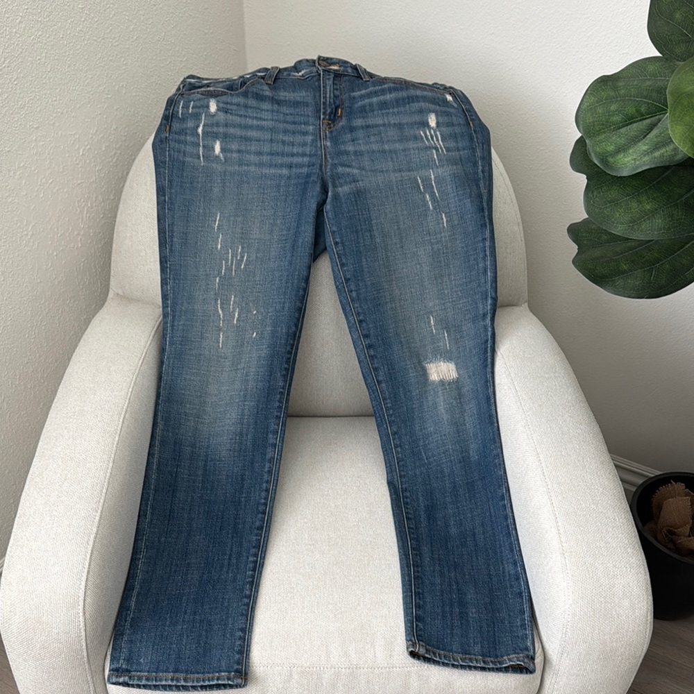 Classic Blue Distressed Women's Jeans